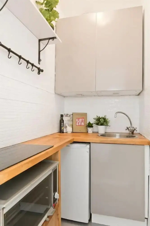 StayPlus Modern Studio Near Bislet Games