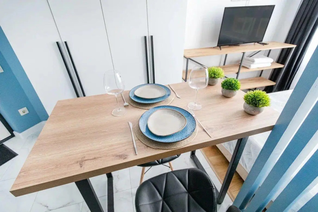 InHome24 (ИнХоум24) на улице Лётчика Грицевца