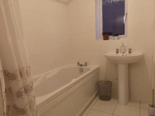 Nightingale Gardens - 4 Bed Detached House - Manchester