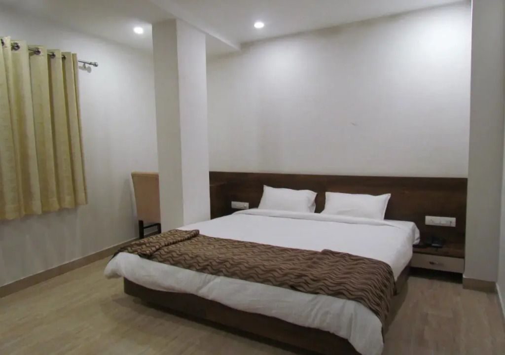 Hotel Divine inn