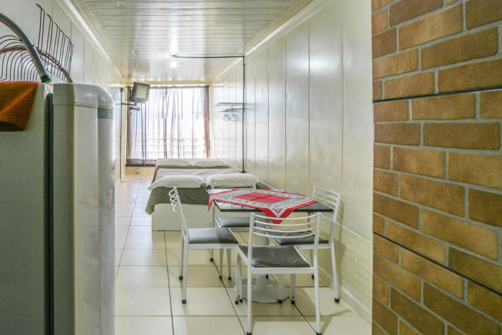 Disponivel Virada - Estúdios e suítes com piscina, ar, wifi e estacionamento - BRUNO KLEMTZ - Casa Olinda