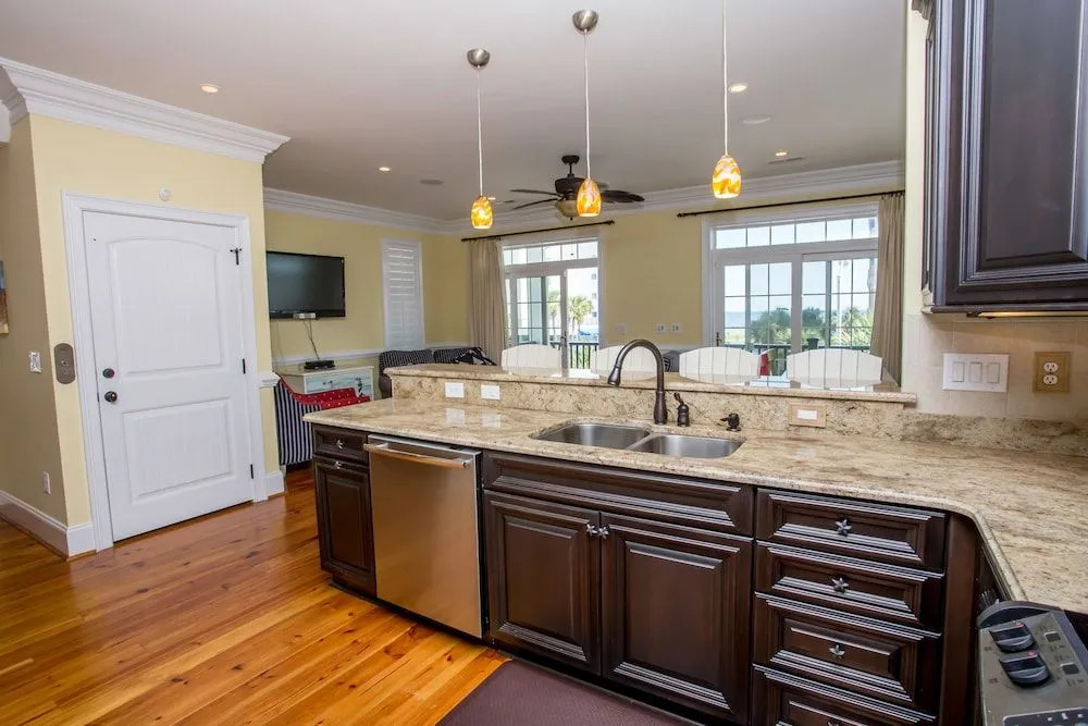3 BR Beach House 25th Ave. South Ocean Blvd