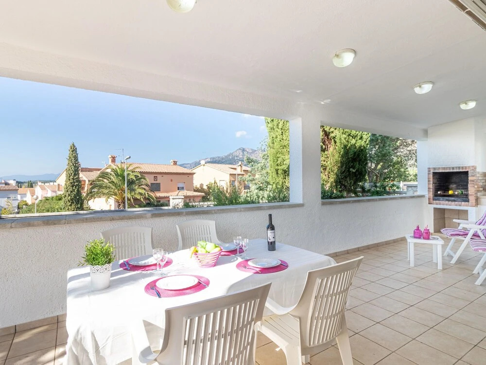 Modern Holiday Home with Private Terrace in Roses Spain