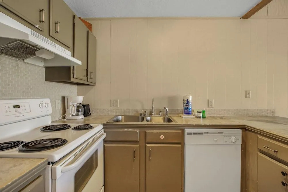 Sailhouse-east Pet Friendly Duplex in Gulf Shores