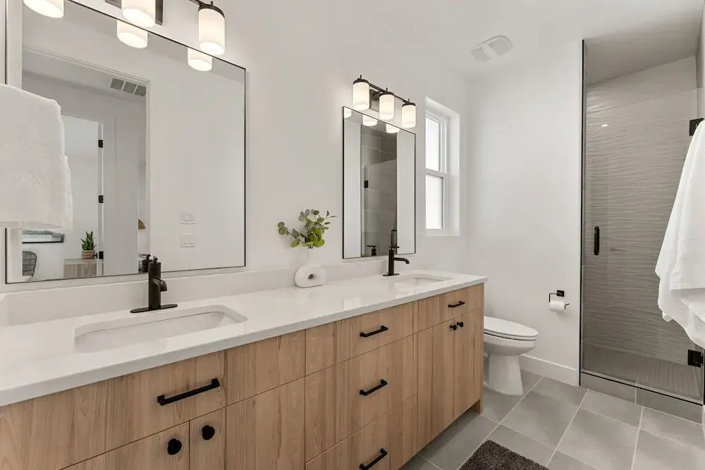 Salt And Sol 5 Bedroom Townhouse