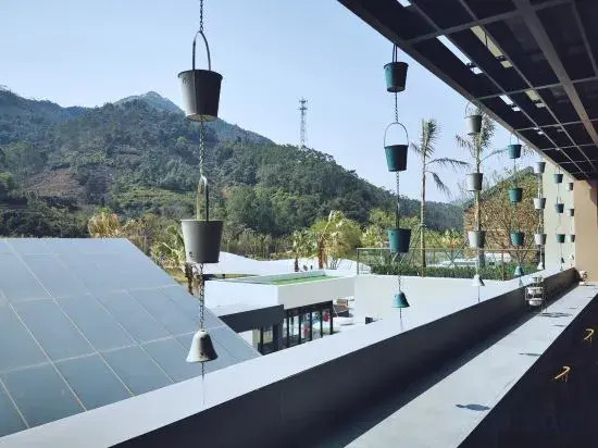 Youth Hotel
