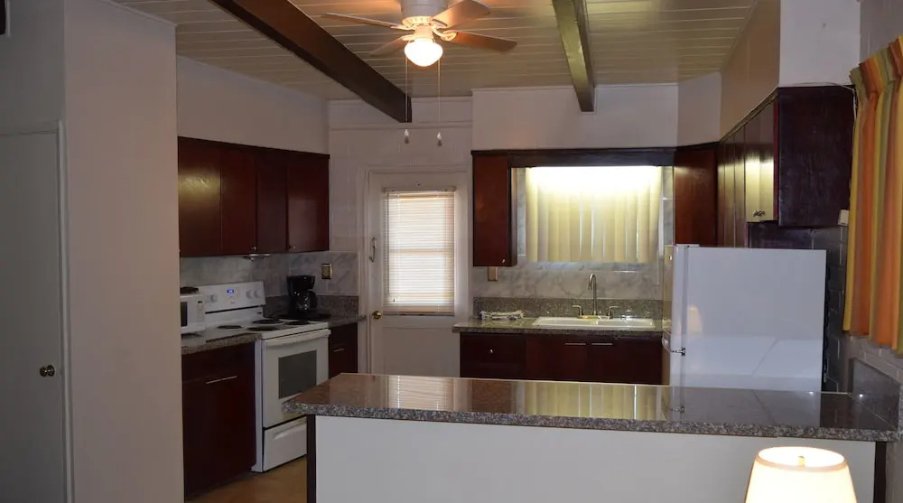 Stanlunds Inn and Suites