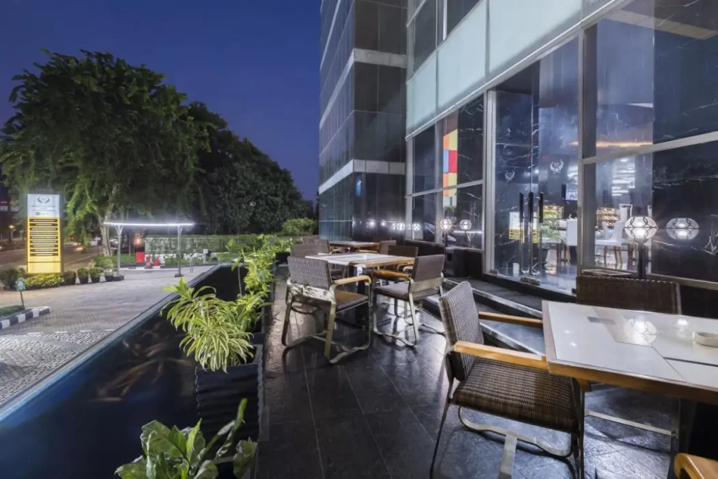 Merlynn Park Hotel