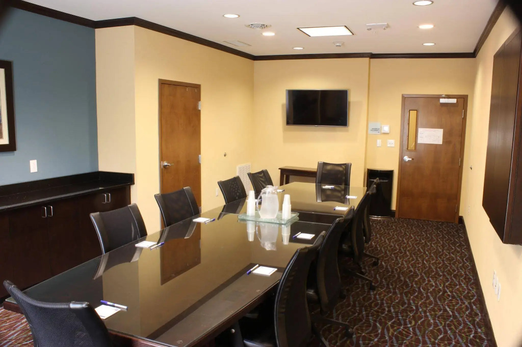 Holiday Inn Express & Suites Lebanon by IHG