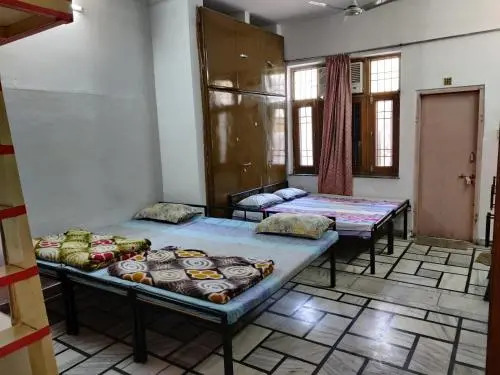 House No 87A