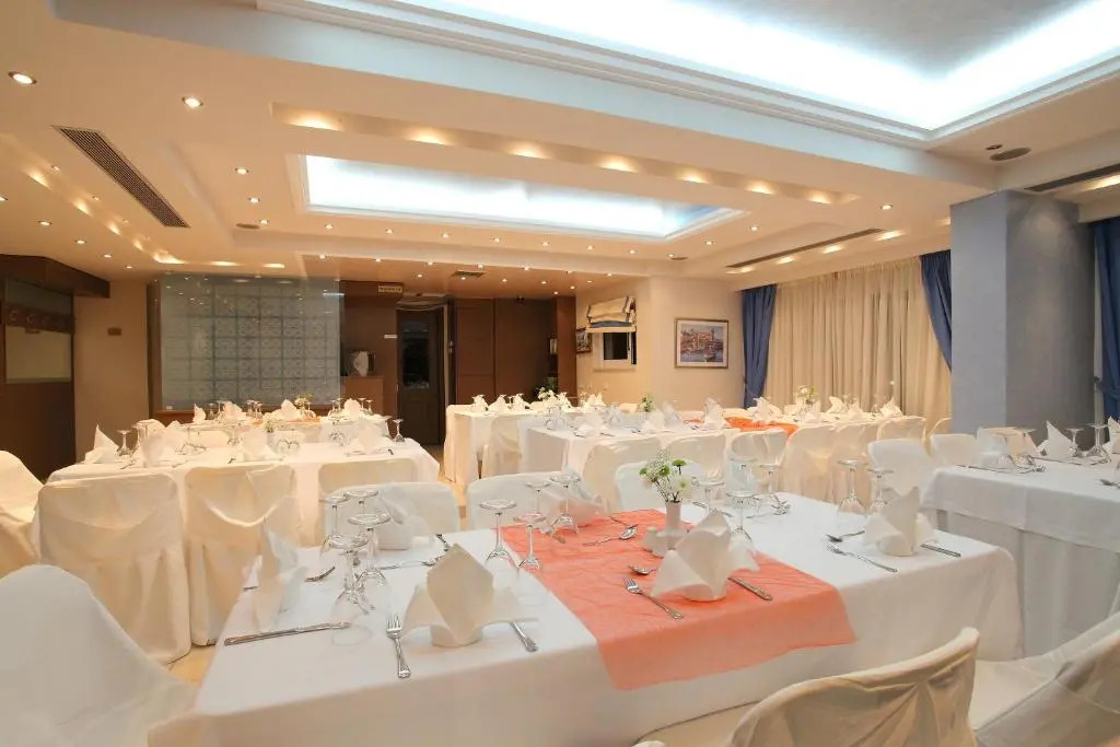 Philoxenia Hotel