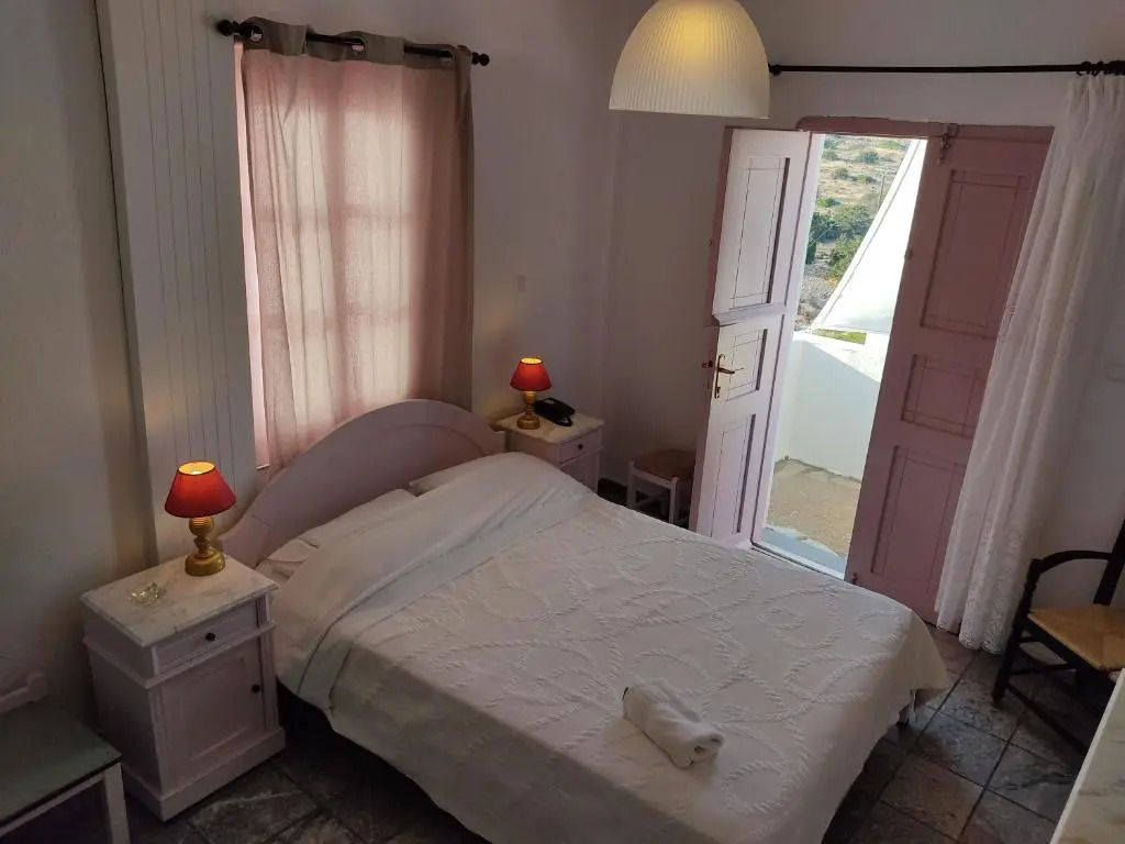 Porto Sikinos Hotel