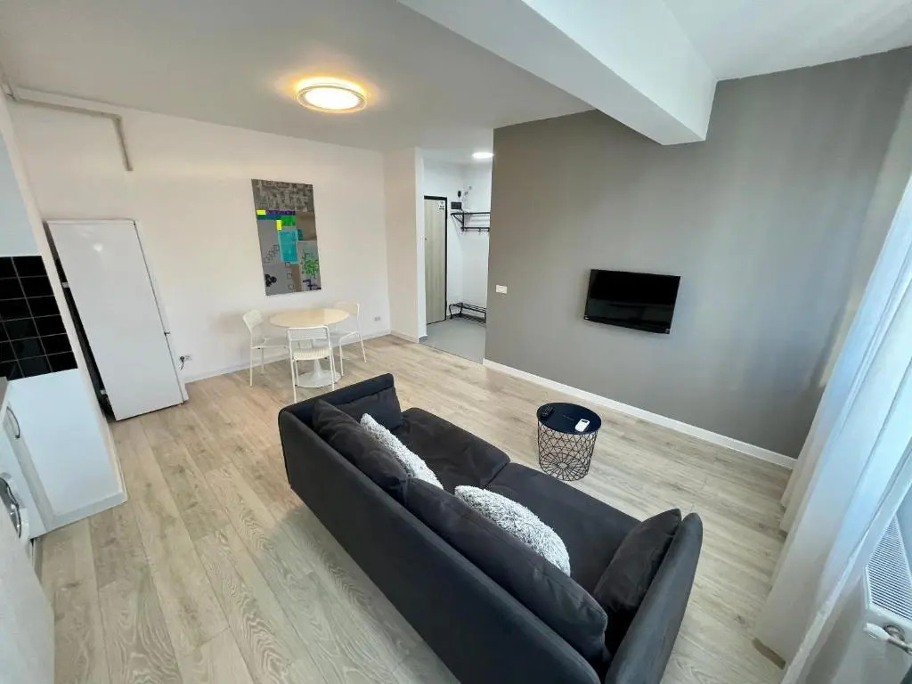 Mega Rossa Residence
