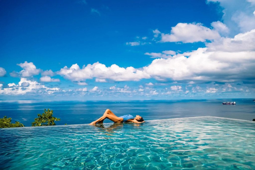 AQUA Boutique Hotel- Secluded Ocean View Suites & Infinity Pool