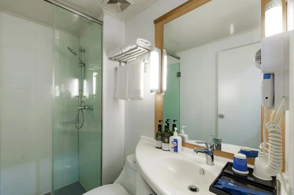 Ripple Hotel (Rizhao Lecheng Huoche)