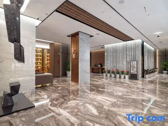 Haofeng Wyndham Hotel (Lincang Municipal Government Yulong Lake Park)