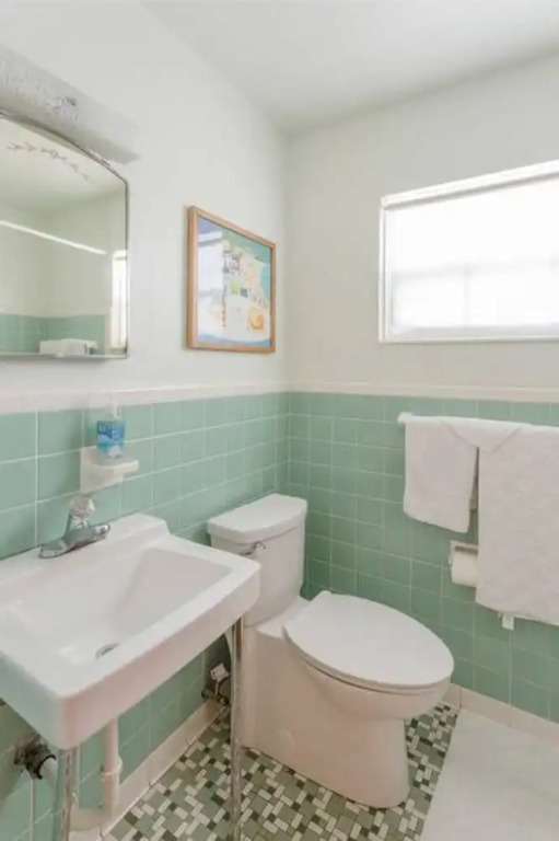 Northeast St. Petersburg Cottage by TechTravel