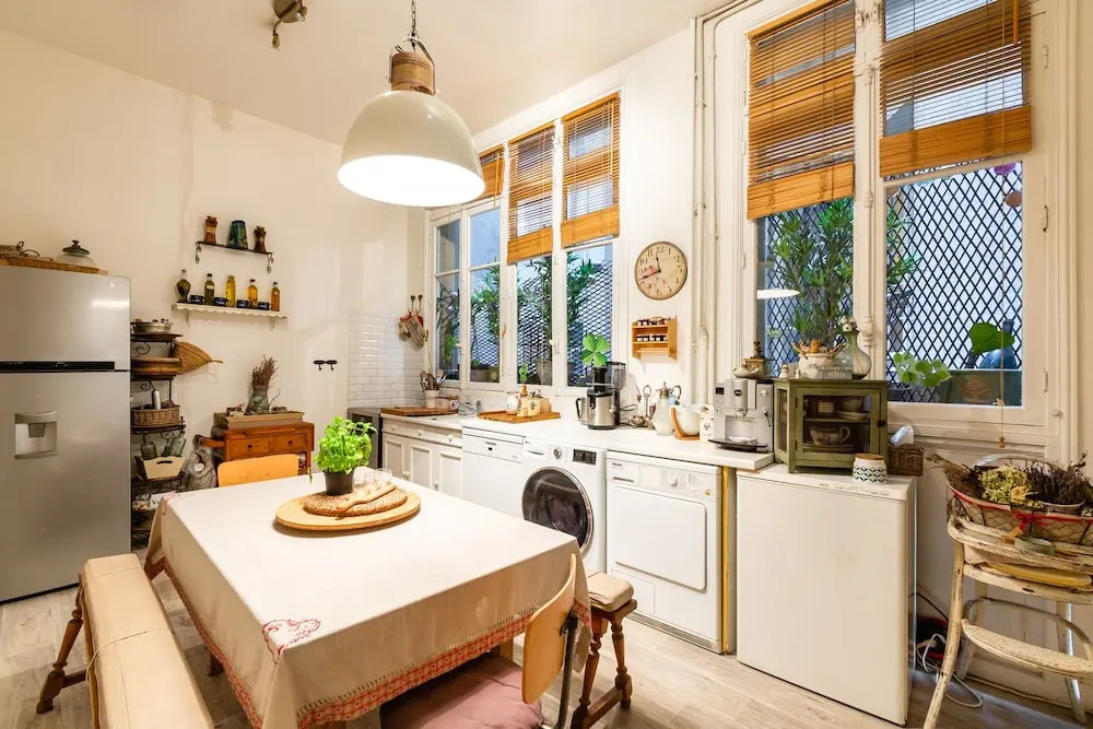 Parisian Charm by Pereire