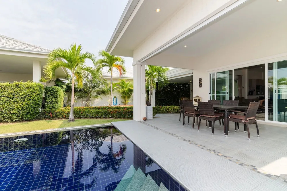 Private Pool Villa With 3 Bedrooms L67