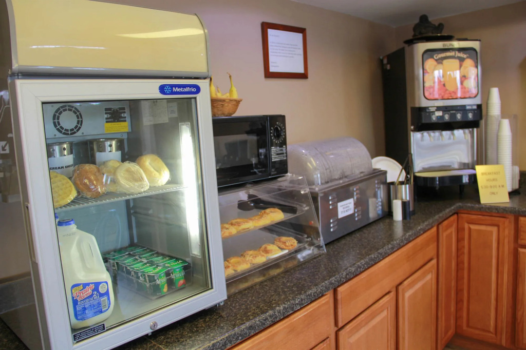 Relax Inn and Suites Kuttawa Eddyville