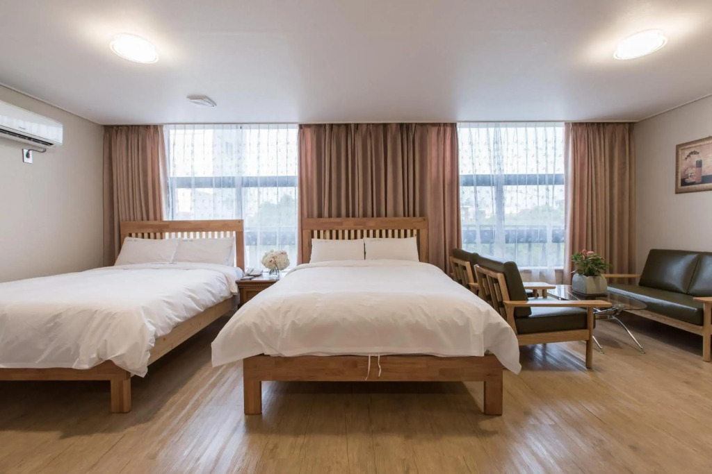 Elin Hotel