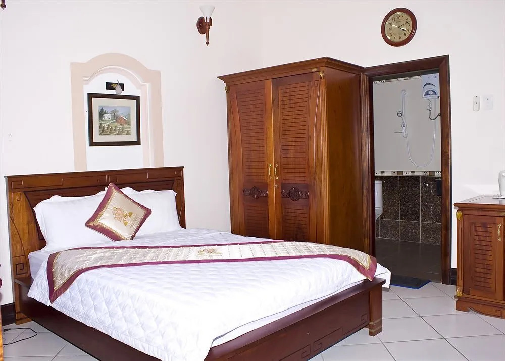 Gold Rooster Resort
