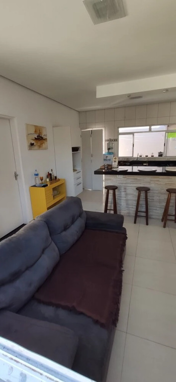Casa com piscina em Caraguatatuba