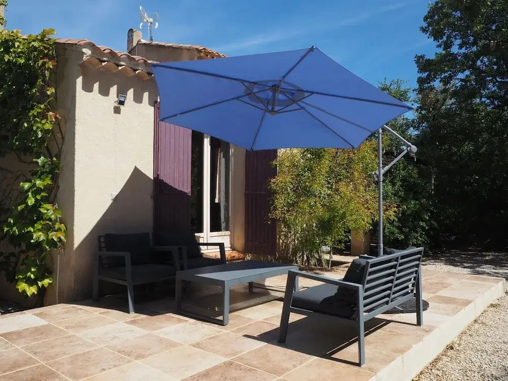 Nice Holiday Home With Private Pool in the Luberon Park, Grambois