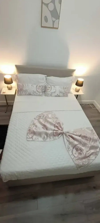 Modern & Stylish Retreat 15 Mins to Central London