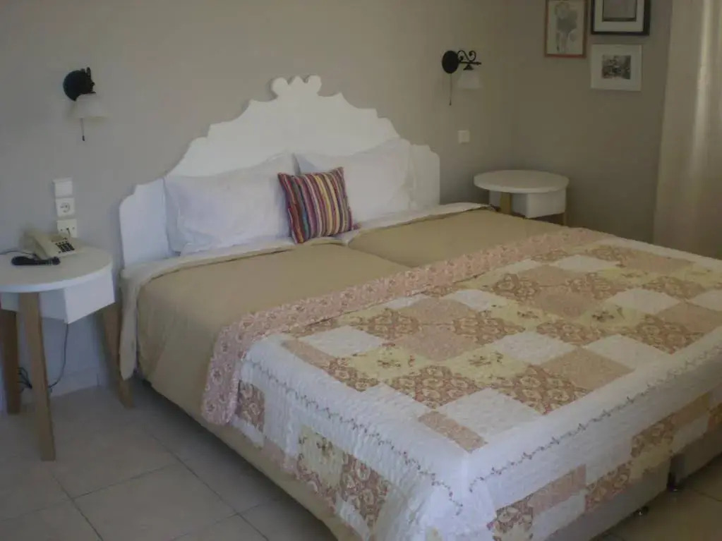 7 Brothers Hotel