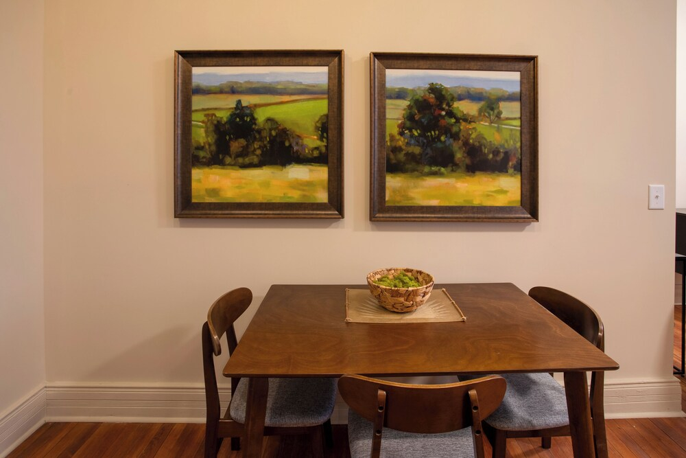 Great for Med Professionals! Dtwn Florence Condo