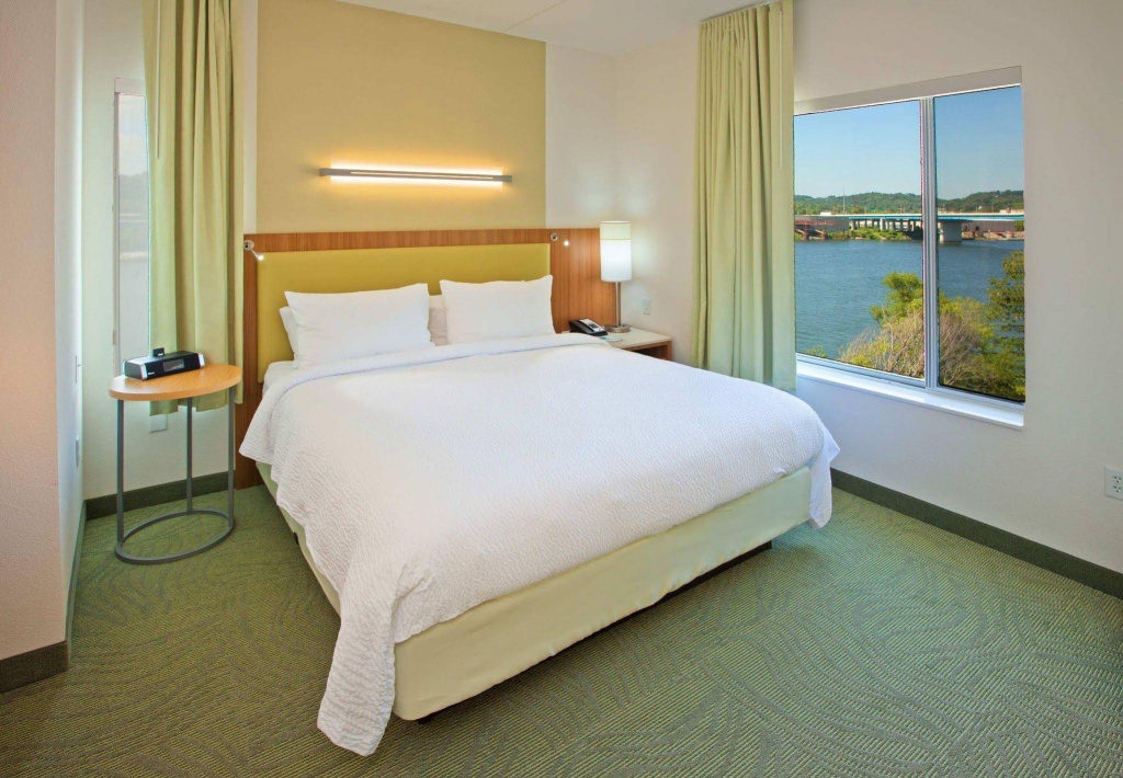 SpringHill Suites by Marriott Downtown Chattanooga/Cameron Harbor