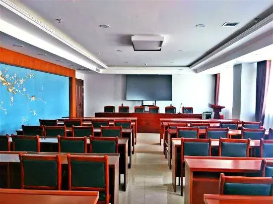 Shankee Hotel (Chengde County South Ring Road)