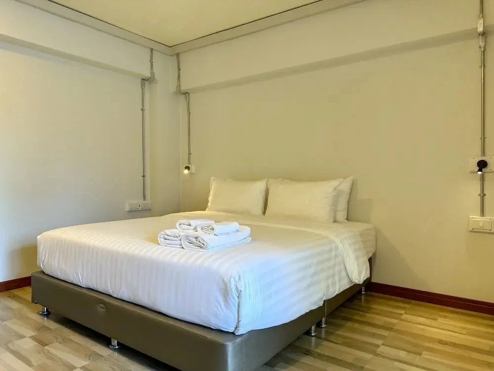 The Ten Hotel Thippanate
