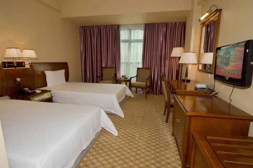 Jiayan Hotel