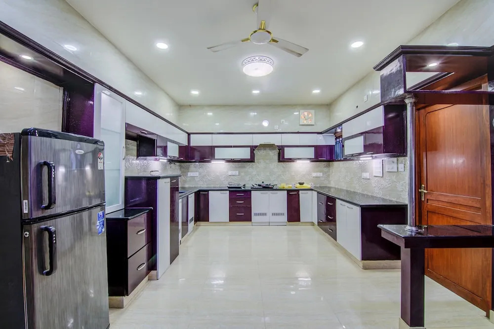 OYO Home 78311 Classic Studio Stays
