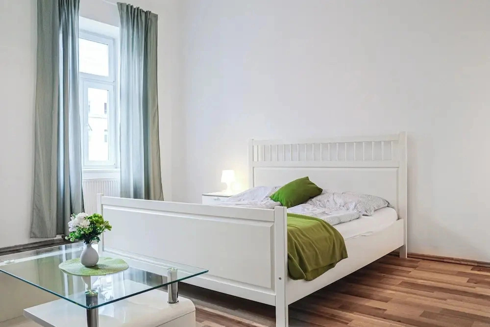 Beautiful 2BR Apt Perfect for Long Stays