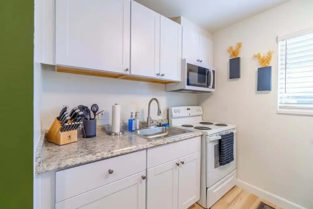Emerald Escape - UNR & Pet Friendly