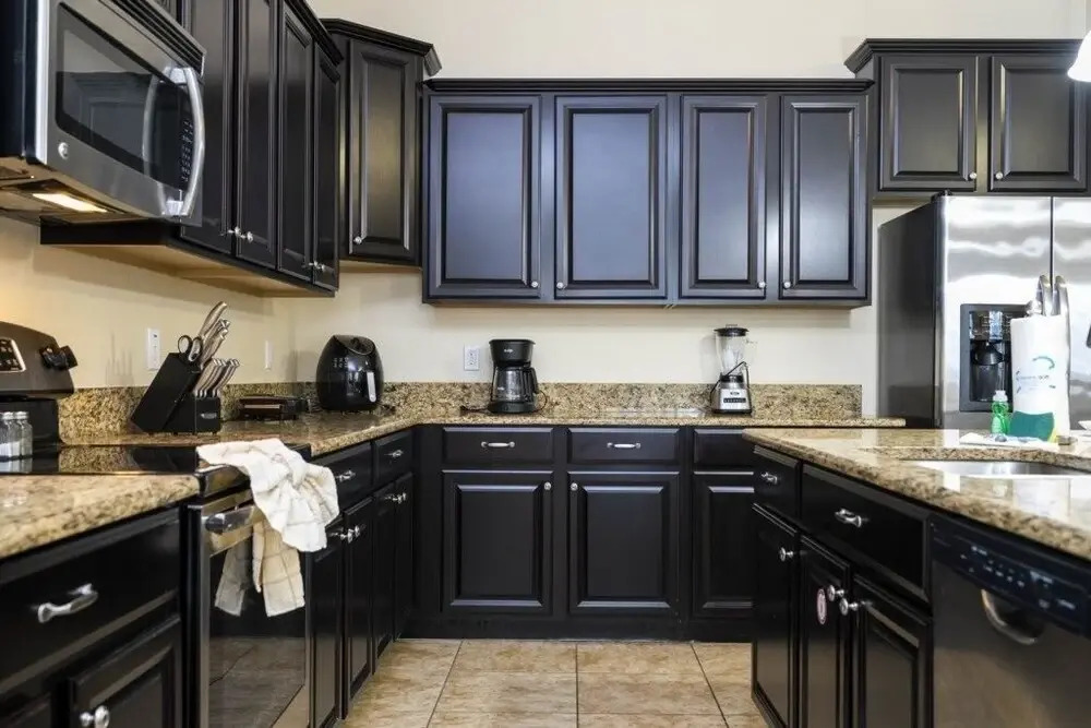 Family Pool Home Near Disney!! Modern Decor, Bbq ,resort W/ Tons Of Amenities! 6 Bedroom Home