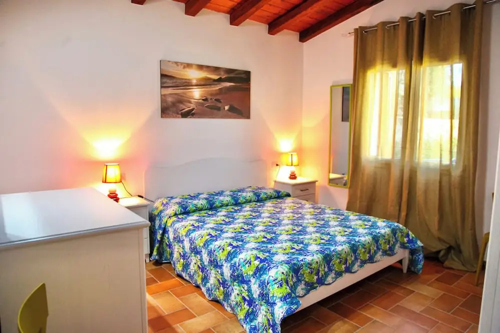 ISS Travel, Stazzu Fioritu - ground floor apartments with sea view