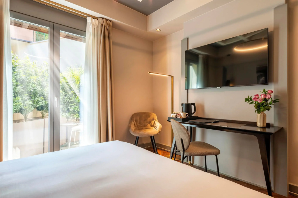 Loly Boutique Hotel