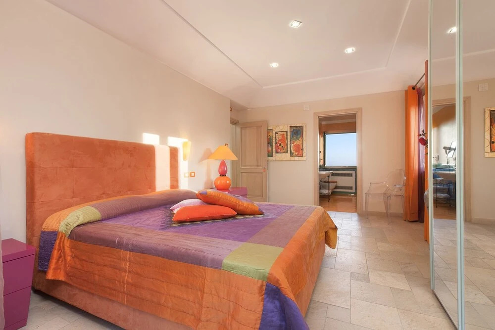 Villa Gold