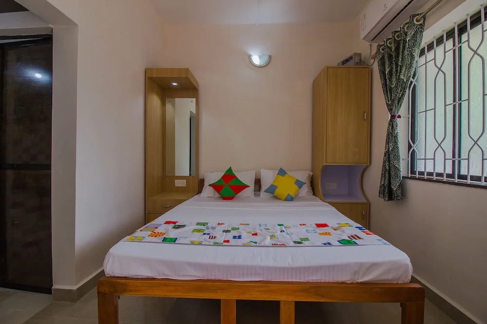OYO 17244 Home Sunset View Stay Anjuna Beach