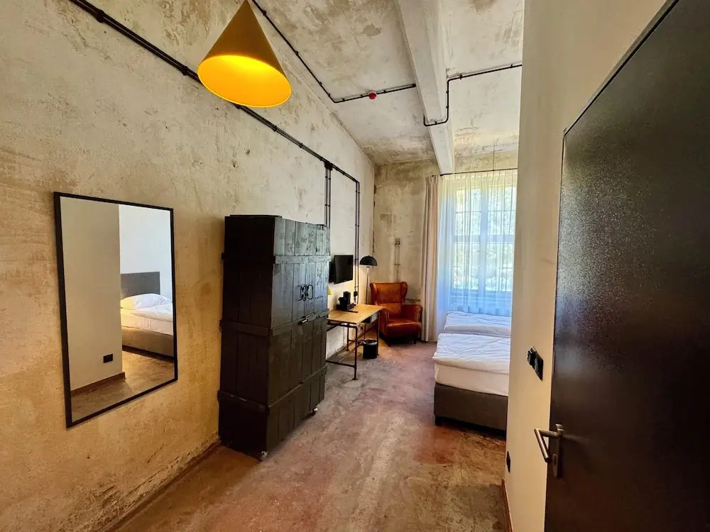 Hotel ARCHE Fabryka Samolotów w Mielnie