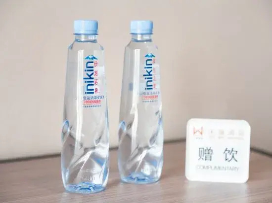 World Hotel (Zhengzhou University Hi-tech Campus)