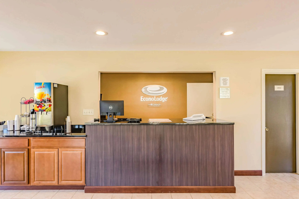 Econo Lodge Lexington Downtown near I-81
