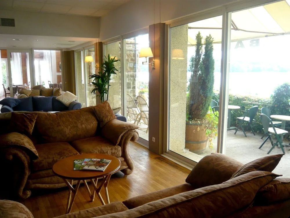 Logis Hotel du Lac