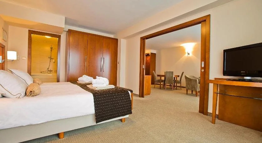 Hotel Pinia