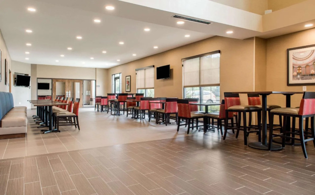 Comfort Suites Columbus Airport