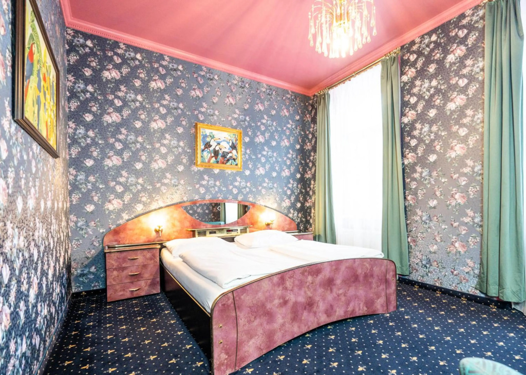 Hotel Urania